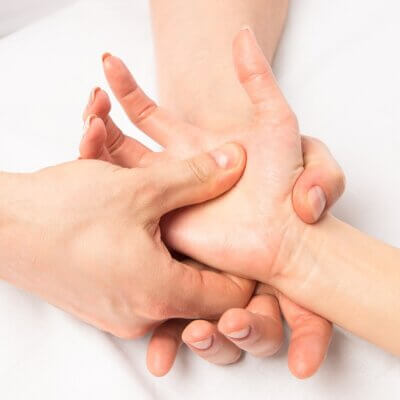 Rozluźnienie mięśni dzięki masażowi rąk - Twoje dłonie też zasługują na relaks
